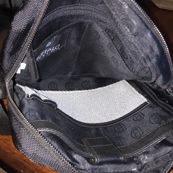 David Bitton Buffalo Man crossbody travel bag - Picture 10 of 16